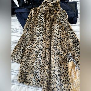 Women’s Leopard Faux Fur Coat